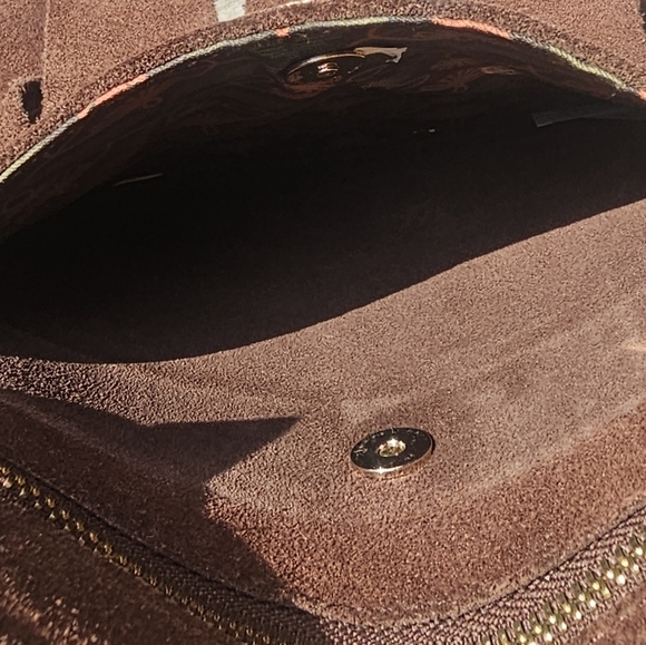 Spartina 449 Brown Suede and Leather Fringe Crossbody Bag with adjustable Strap - Picture 11 of 16
